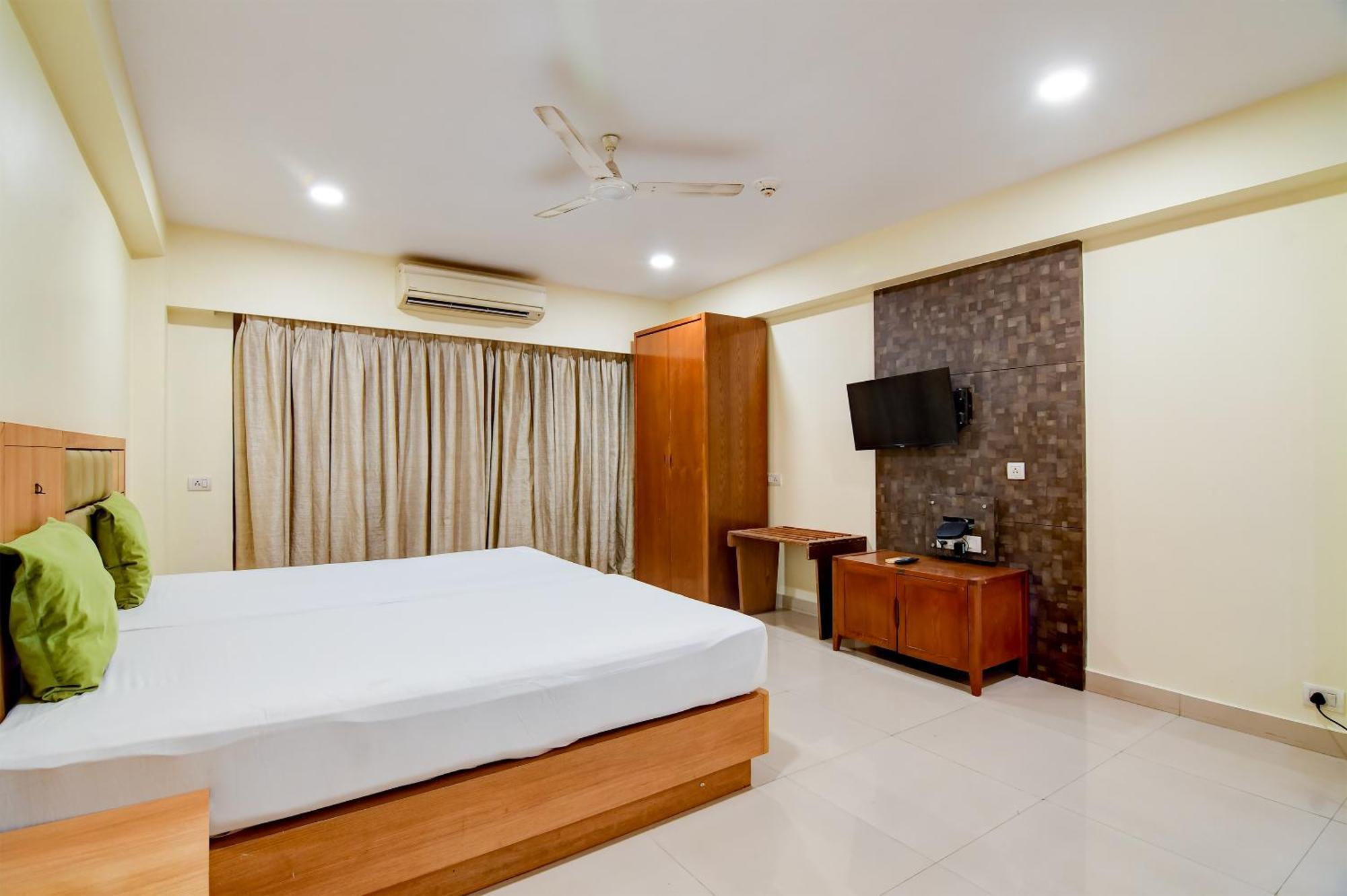 Hotel Urban Asia Калькутта Экстерьер фото